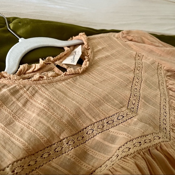 Universal Thread Balloon 3/4 Sleeve Blouse - Picture 3 of 3